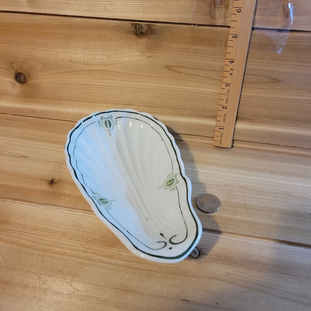 Vintage Ice-cream Ribbed Dish